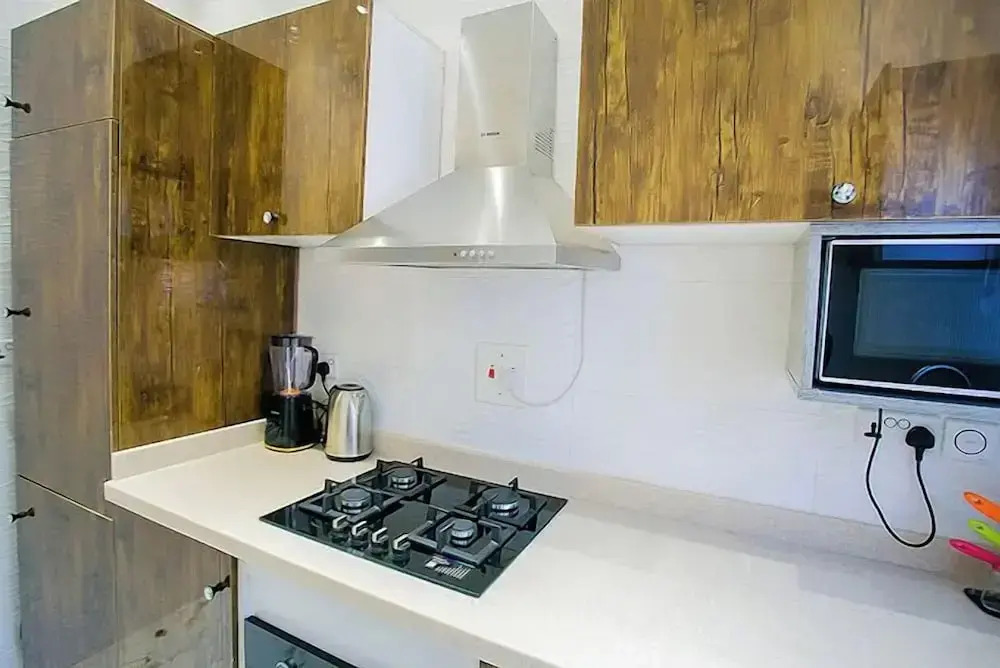 Zinq Bridge Aparments