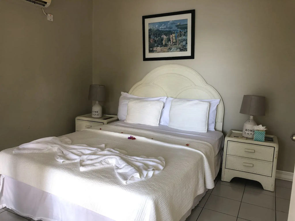 Marigot Beach Club & Dive Resort