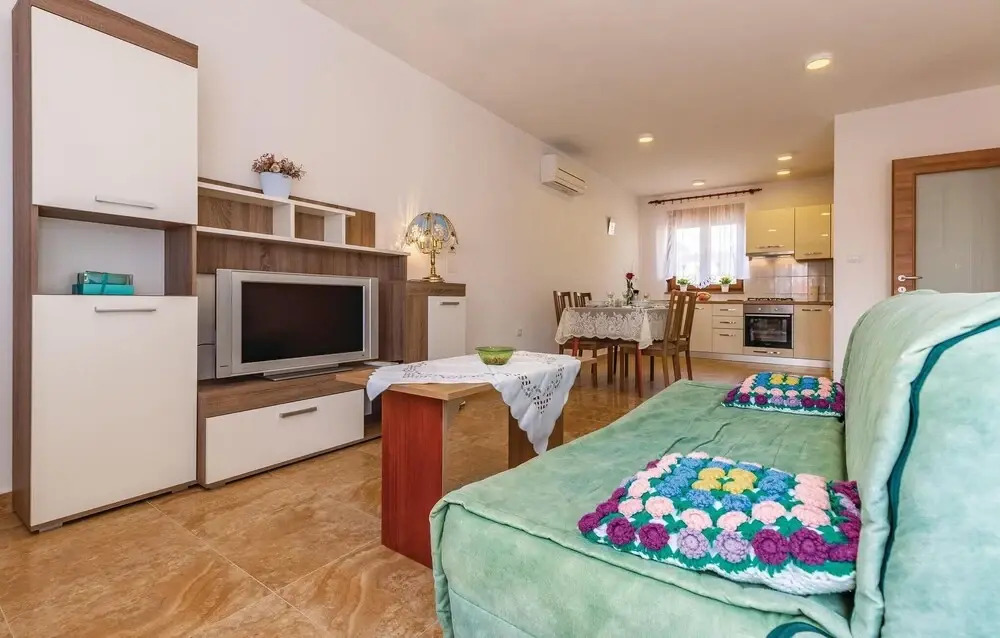 Stunning Apartment in Pula With Wifi and 2 Bedrooms