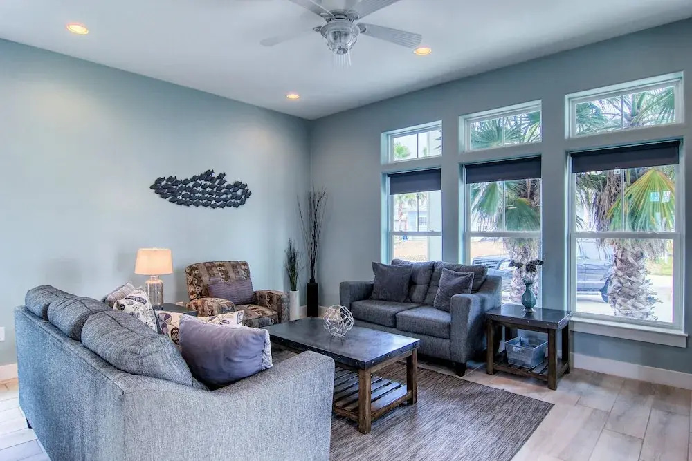 Salt and Lime 6 Bedrooms 5 Bathrooms Home