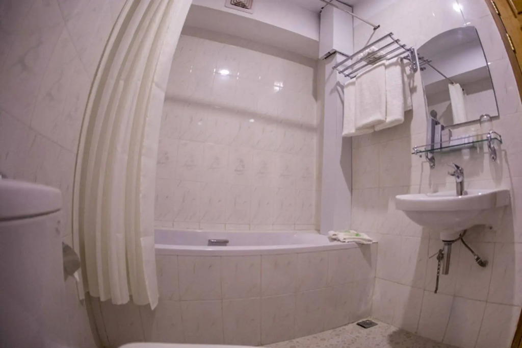 Mandalay Karaweik Mobile Hotel