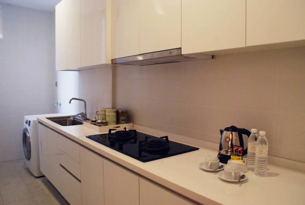 Paragon Serviced Suites @ Straits View