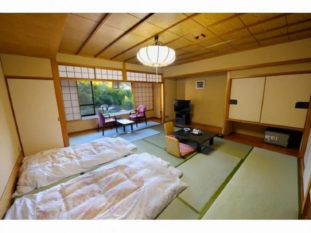 Izu Nagaoka Kinjokan