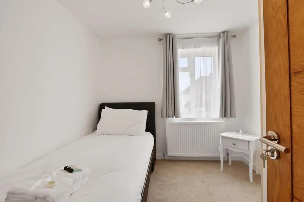 Entire House - Large 3 Bedroom House With Garden - Orpington