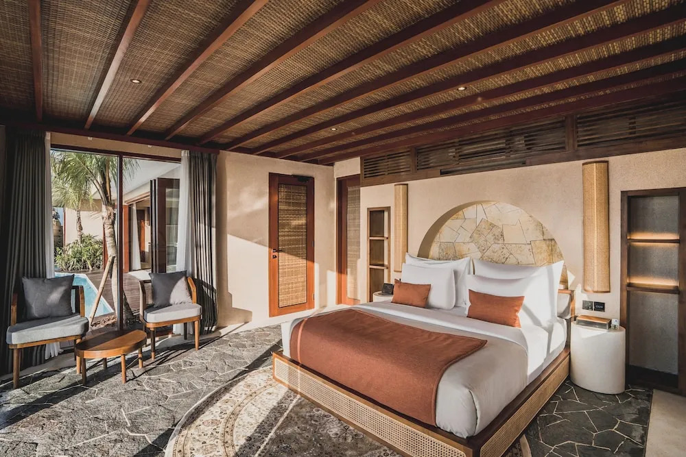 Курортный отель Seascape Resort & Spa Uluwatu by Ini Vie Hospitality