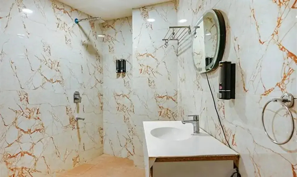 FabHotel Shubh Shaleen Springs