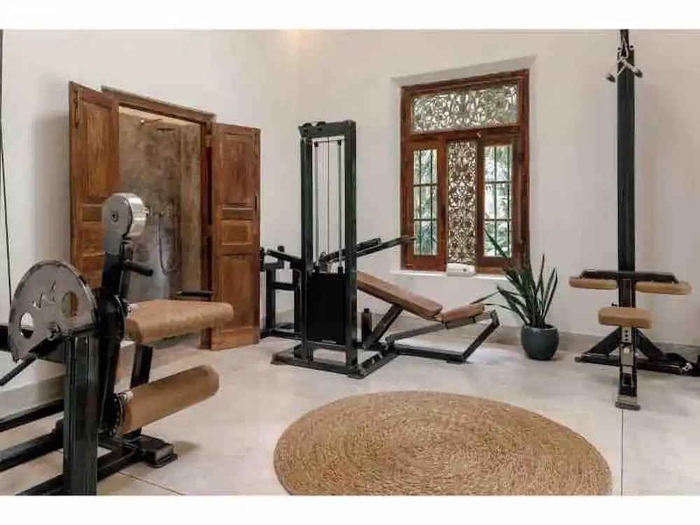 Luxurious 07 Bedroom Hilltop Villa With Private Gym