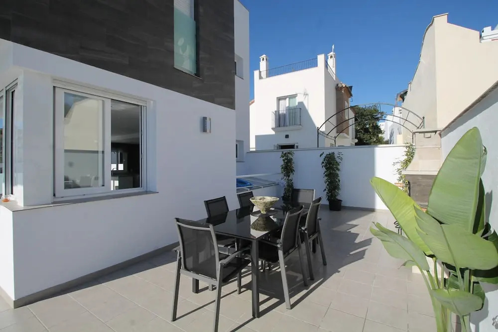 1062 Villa Picasso