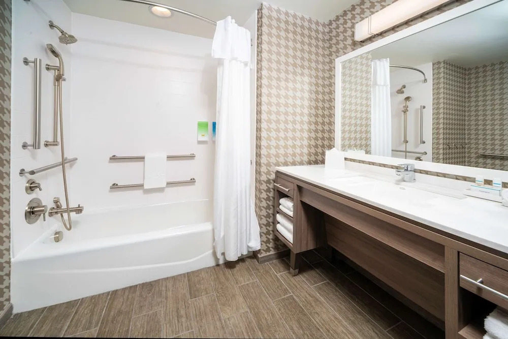 Home2 Suites By Hilton Minneapolis-Mall of America