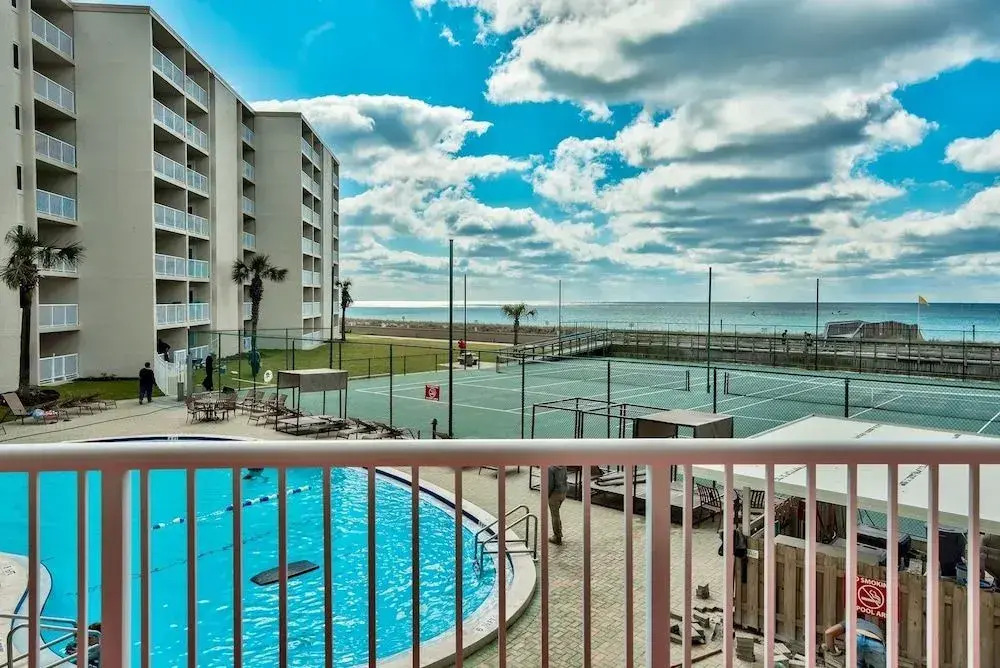 Gulf Shore Condo #209 - 1 Br condo by RedAwning
