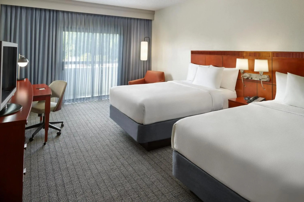 Courtyard by Marriott Atlanta Executive Park/Emory
