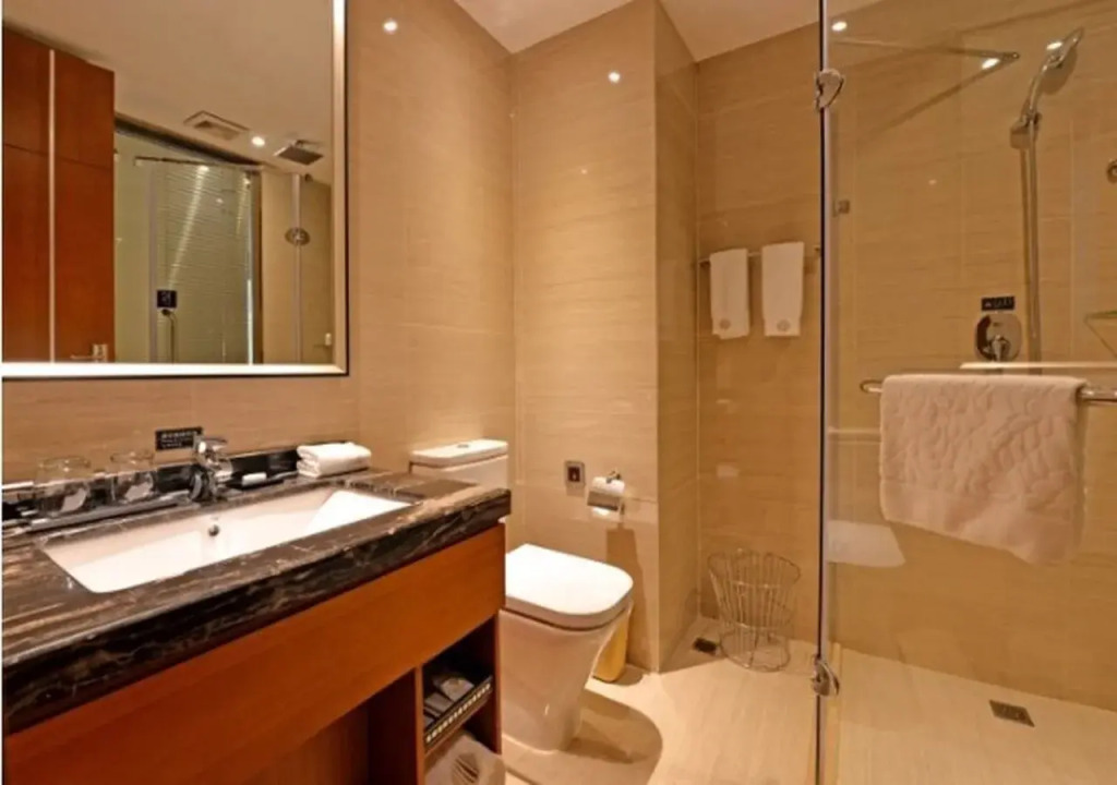 Reethi Rah Hotel