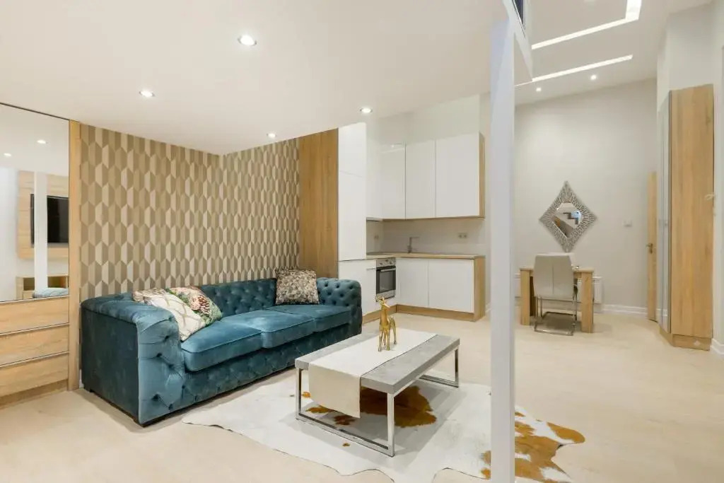 Squares and Dots Apartment