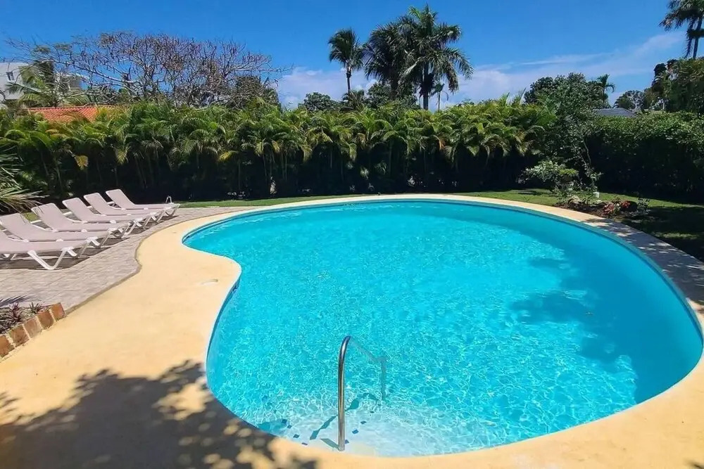 Great 4 Bedroom Getaway Villa With Large Private Pool