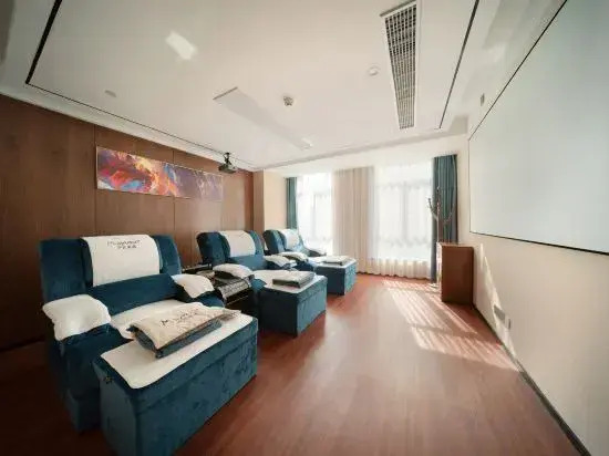 Maytour Hotel(Leather City Yintai City Store)