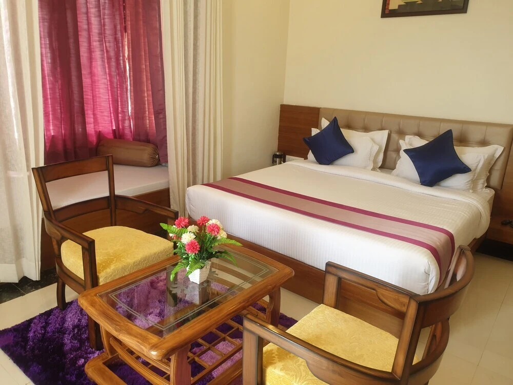 The Everest Hill Resort Suites with Jacuzzi Spa - Resort in Kumbhalgarh