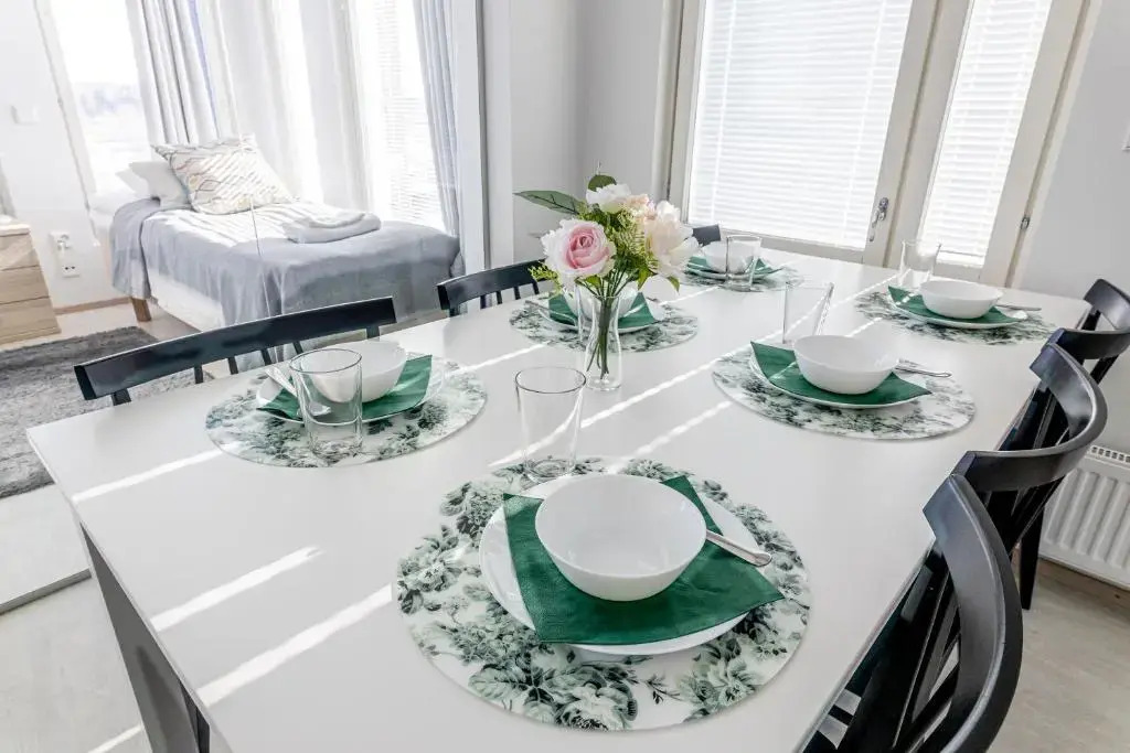 Apartment, Sleepwell, Tikkurila with private sauna, 70m2 1-7 pers