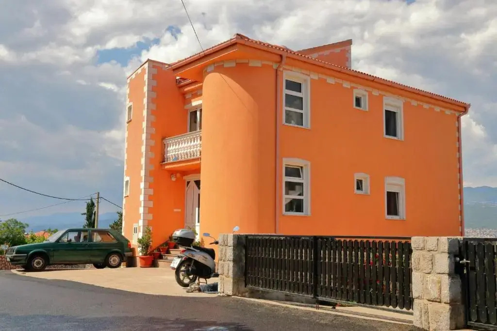 Apartments Vugica Šilo
