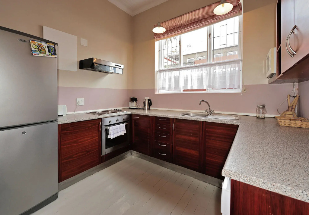 Barry Hall Apartments