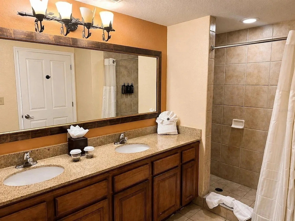 Apt Resort 3br, Sleeps 10 Disney 10 min