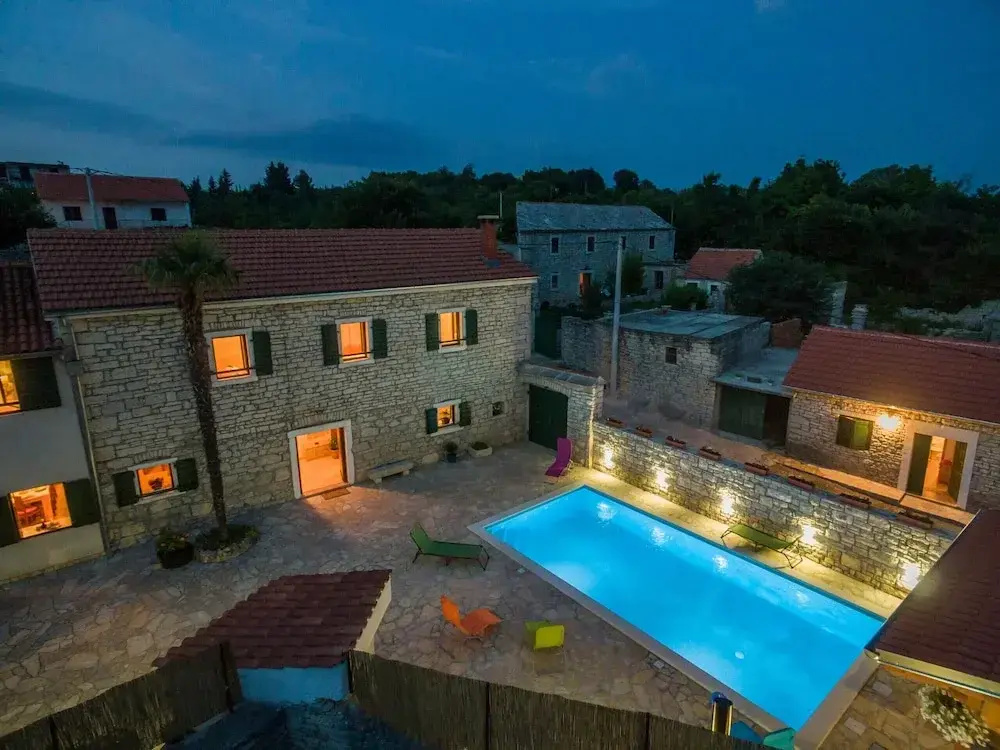 Villa Petrovi Dvori ZadarVillas