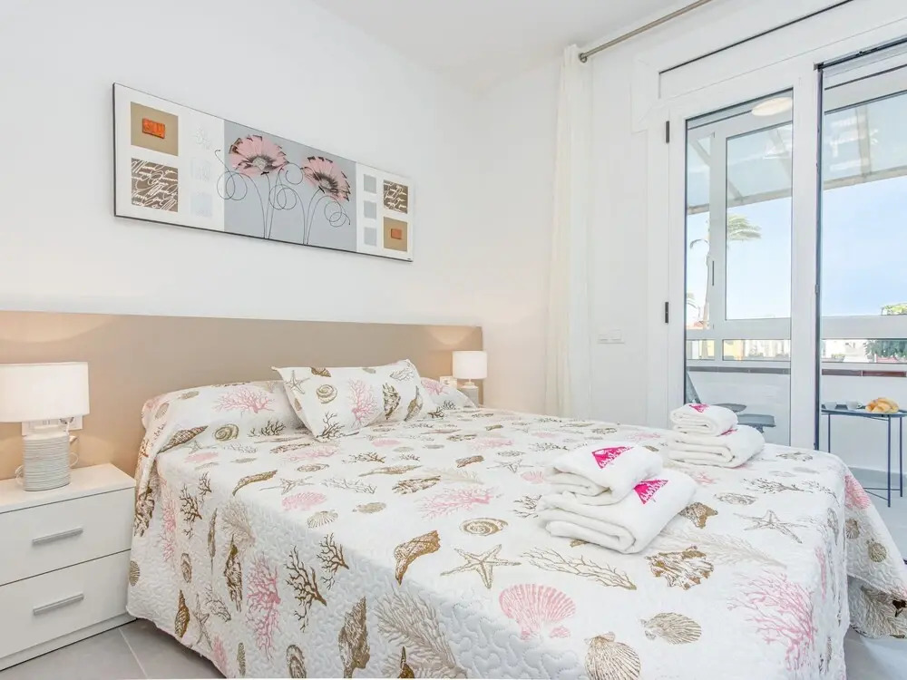 Spacious Apartment in Empuriabrava With Private Garden