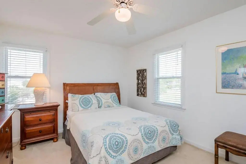 Sweet Retreat by Oak Island Accommodations