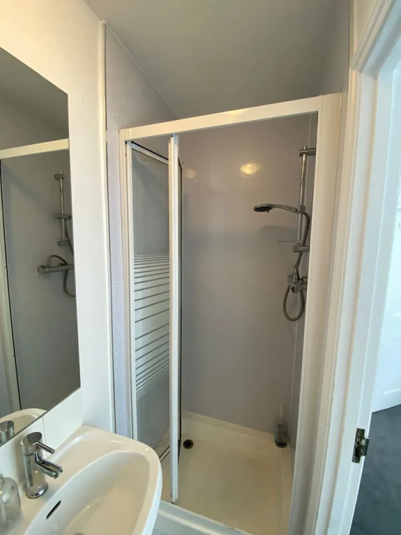 Apartment - Sleeps 2 & Great Transport Links