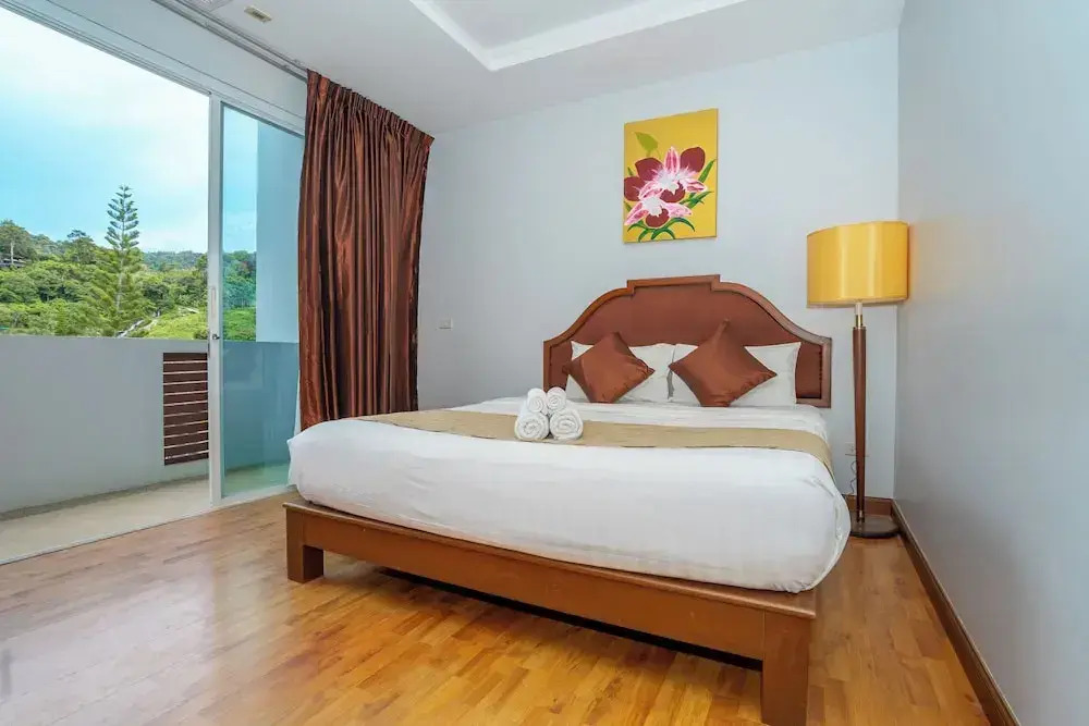Hillside Seaview Residence, Karon