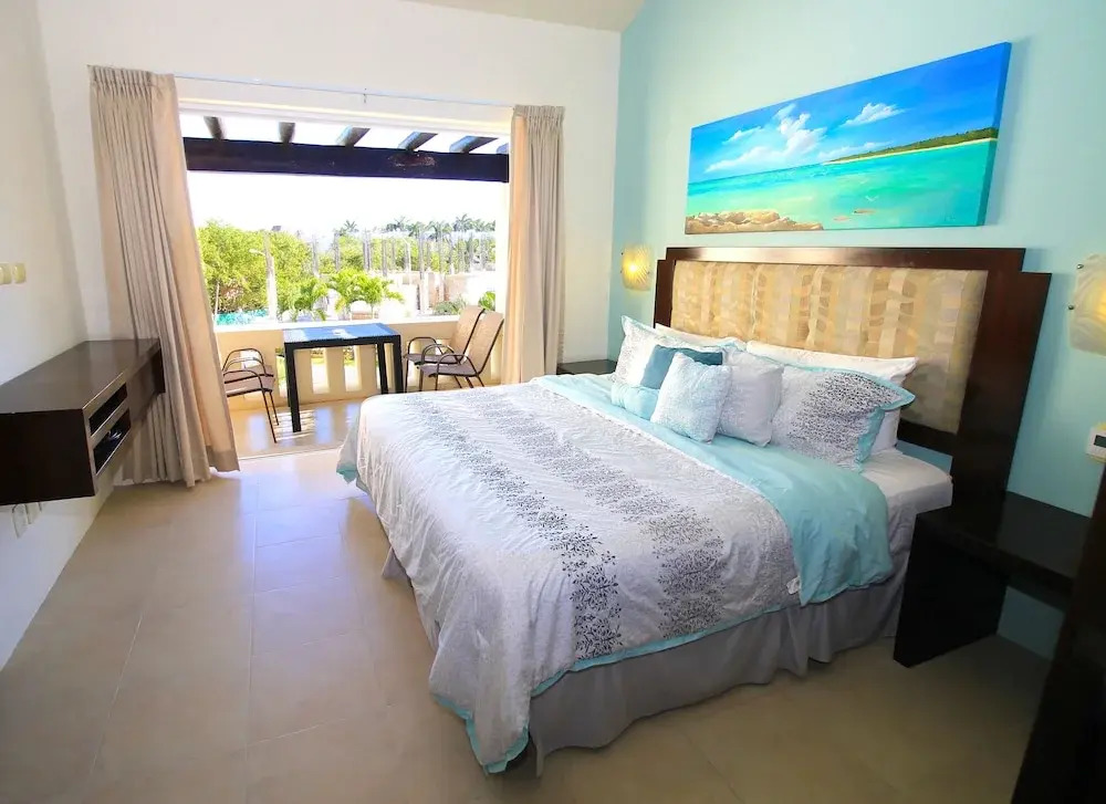 Luna Maya? Beautiful 2BR Beach Condo By Select