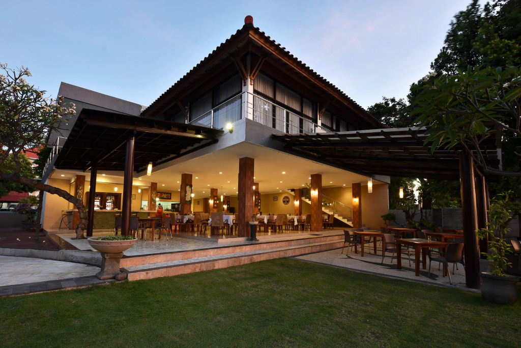 Puri Saron Hotel Baruna Beach Lovina