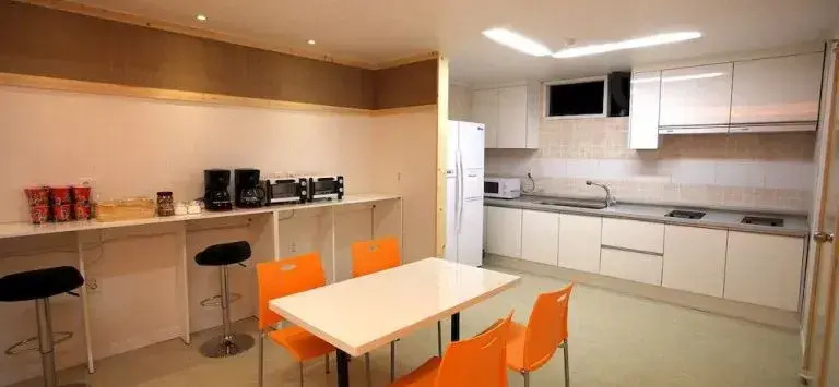 G-star Guesthouse