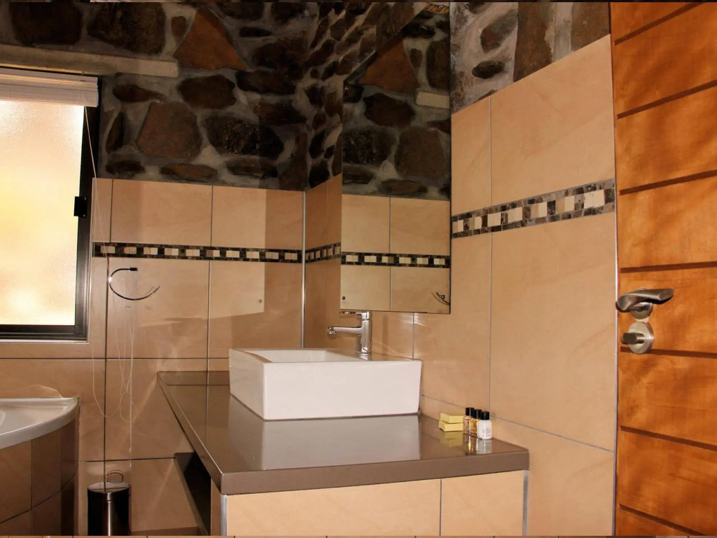 Leopard Lodge