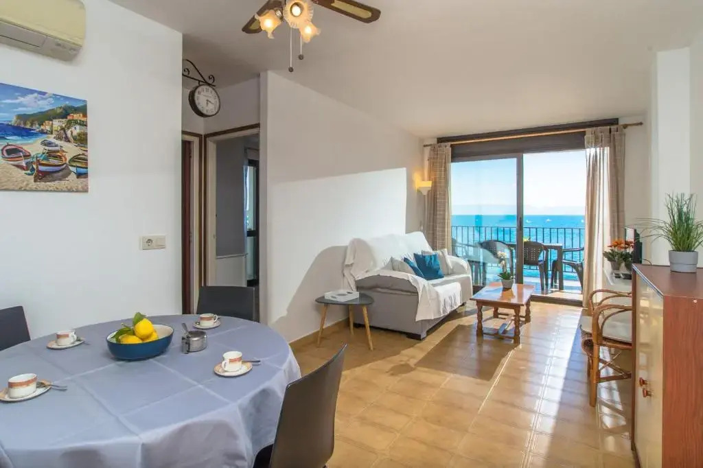 Costabravaforrent Perris