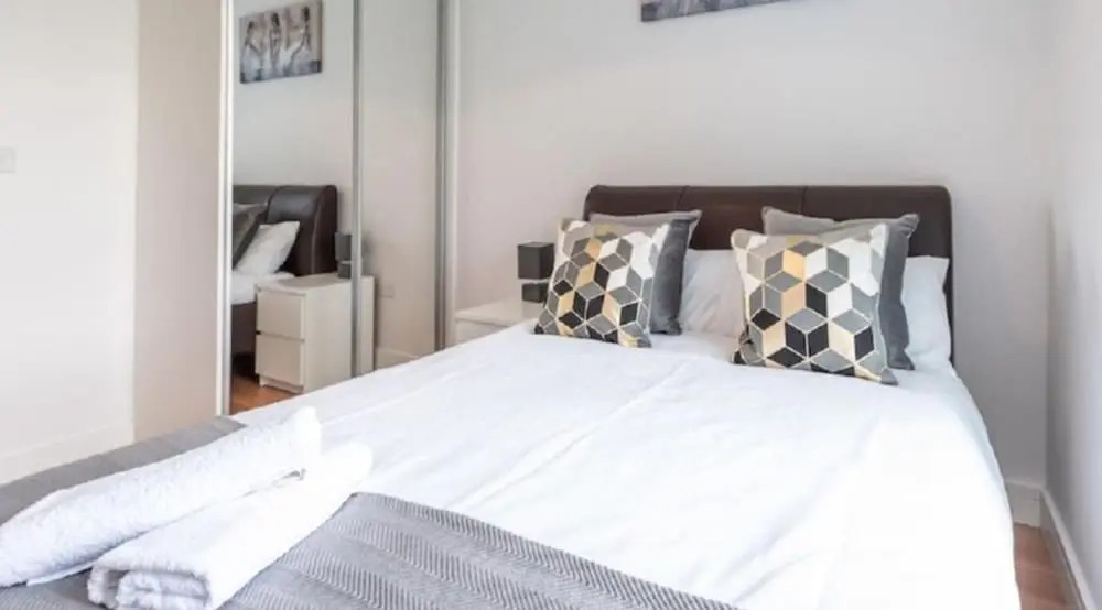 Impeccable 2-bed Apartment in Reading