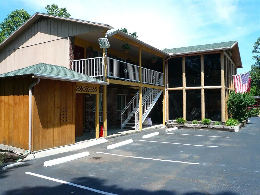 The Lookout Lodge
