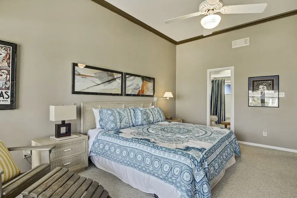 Indian Summer 3 Bedrooms 2 Bathrooms Home