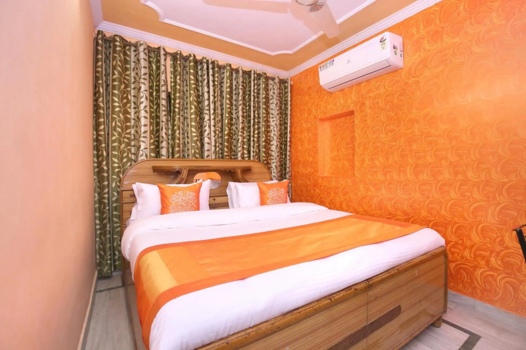 Hotel O Rajesh Palace