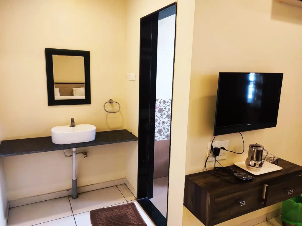 Hotel Golden Eagle