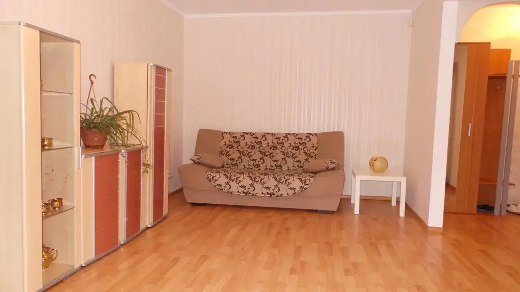 Apartamenti Proletraskaya 75