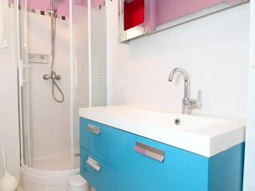 Appartement Balaruc-les-Bains, 2 pièces, 2 personnes - FR-1-553-130