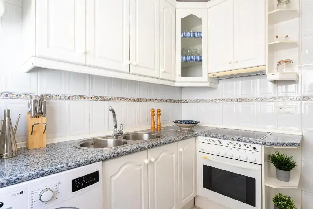 Los Boliches Beach Apartment by GHR Rentals