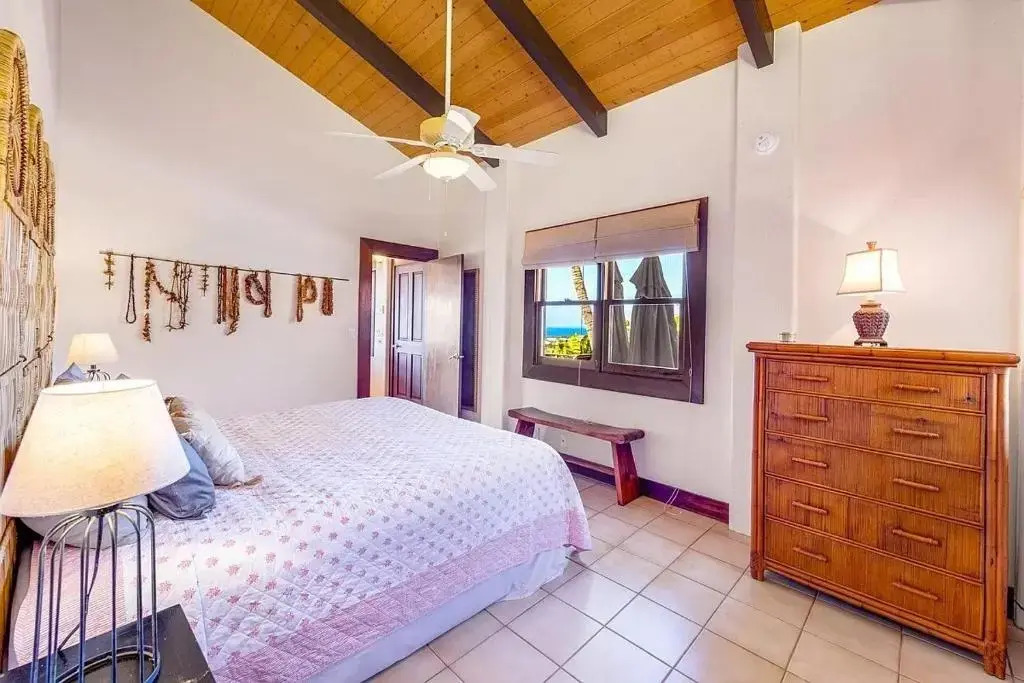 Large Ocean View One BR Guest House