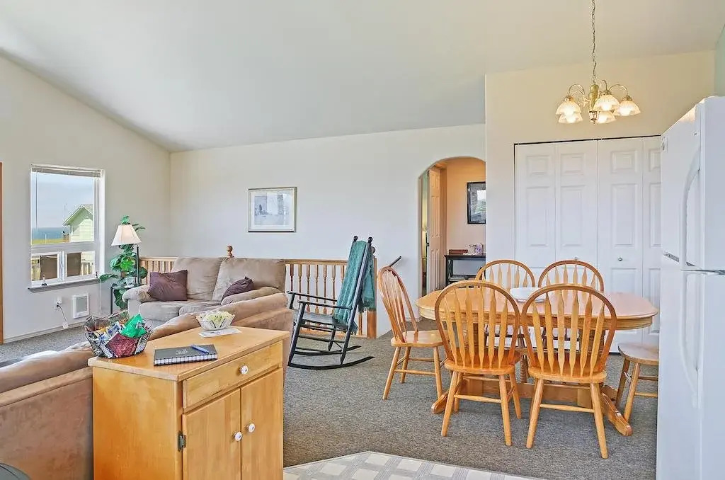 Spacious 3BR Beachfront Home in Westport