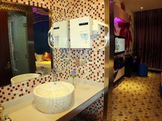 Shanghai Xiangyu Business Hotel