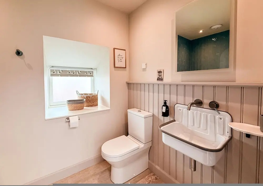 Writer s Retreat - Peaceful Cosy Seafront Retreat for Two