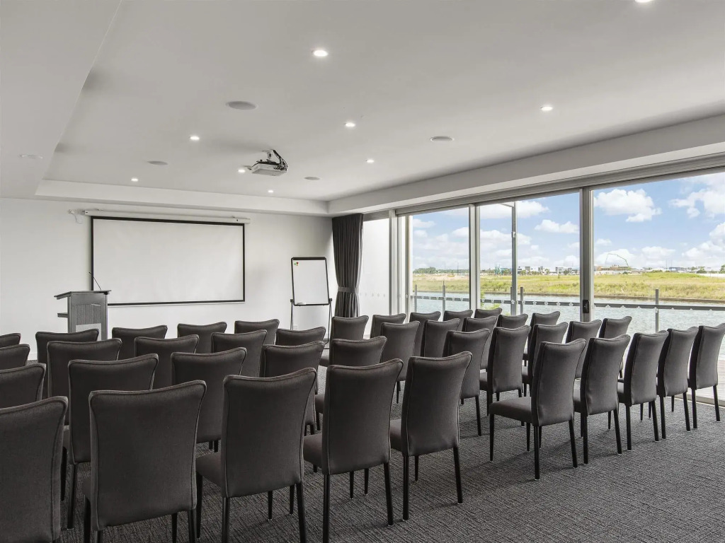 Mercure Sunshine Coast Kawana Waters