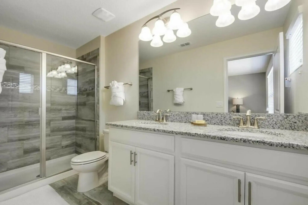 Fully Renovated 6BDR HomeChampions Gate Resort