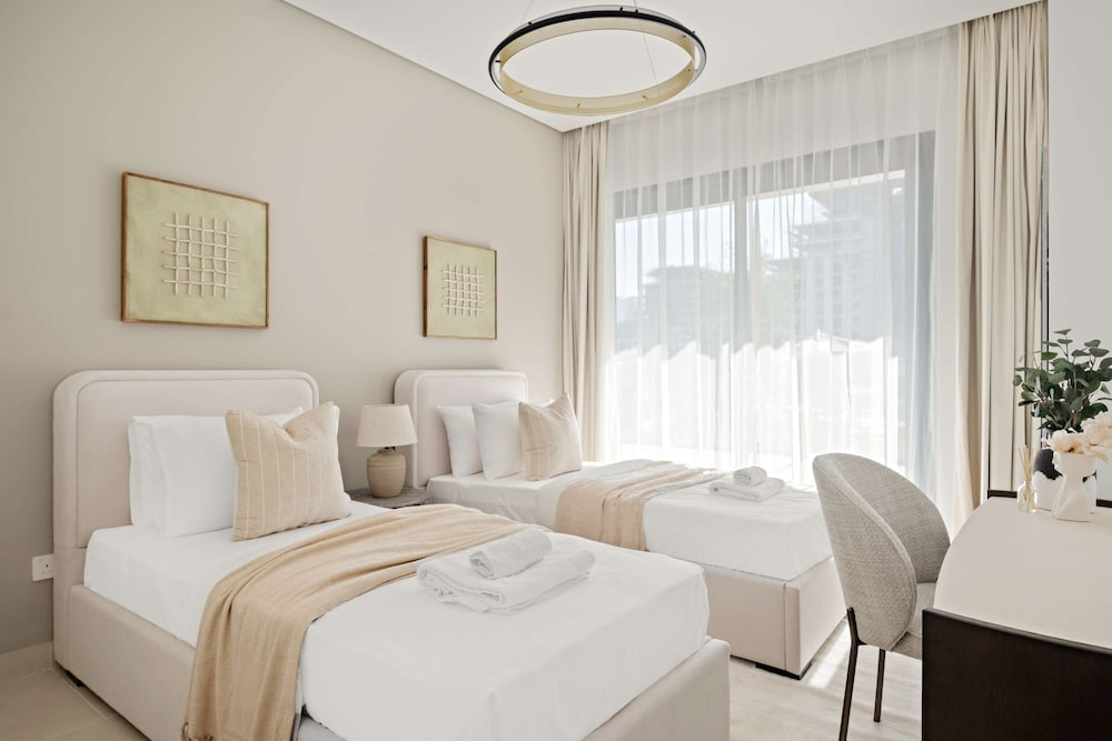 Silkhaus Brand New 2bdr Myrtle in City Walk