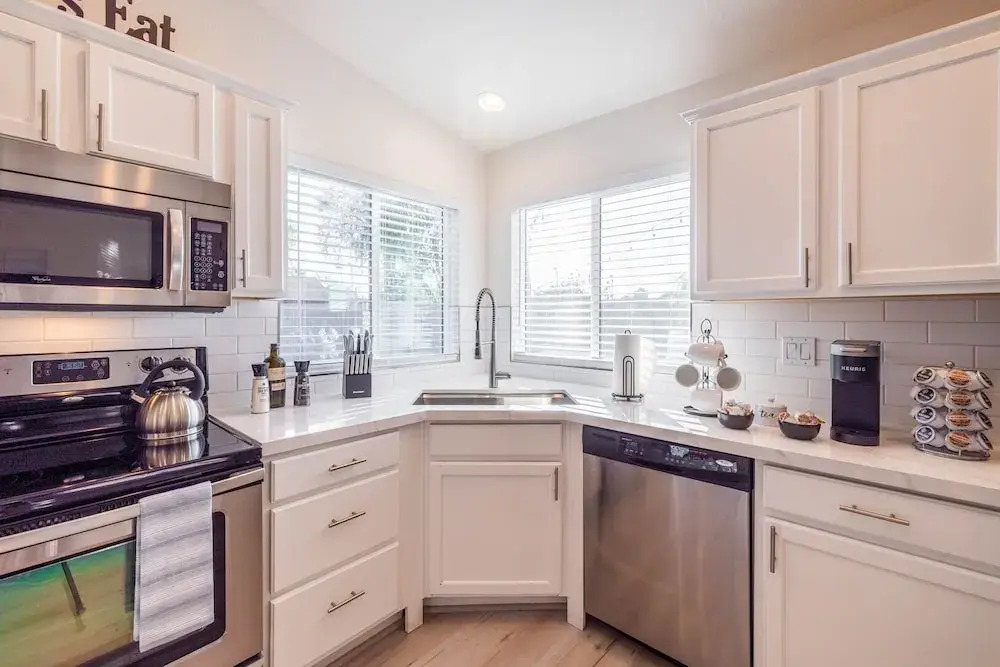 Scottsdale Sahuaro 4 Bedroom Home by RedAwning